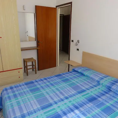 Comfortable Near The Promenade And Shops Apartamento Bibione
