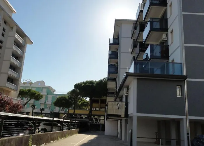 Comfortable Near The Promenade And Shops Apartamento *